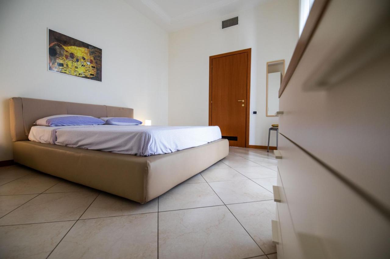 Appartamenti Le Gemme Naples Exterior photo